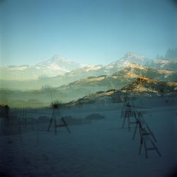 Andrea Grote, O.T. (Kitzbüheler Horn, 2022, 1min), Fotografie auf Alu Dibond, 100 x 100 cm oder 60 x 60 cm, 1/6 Auflage